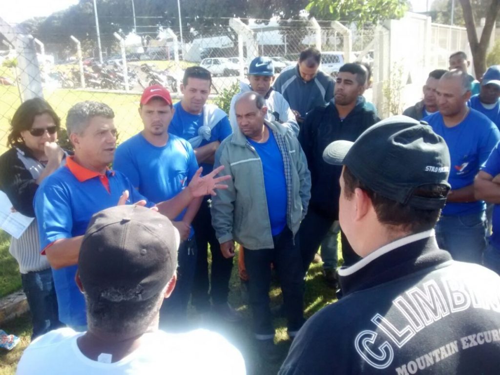 Empresa de transporte de Uberlândia paralisa atividades