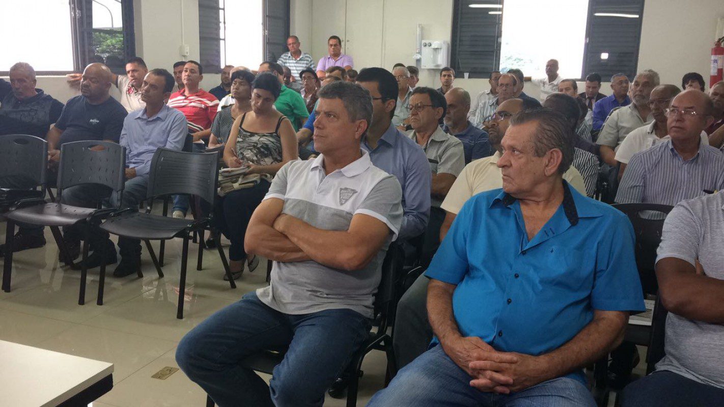 Sindttrans participa de reunião para montagem de pauta do asseio e conservação em BH