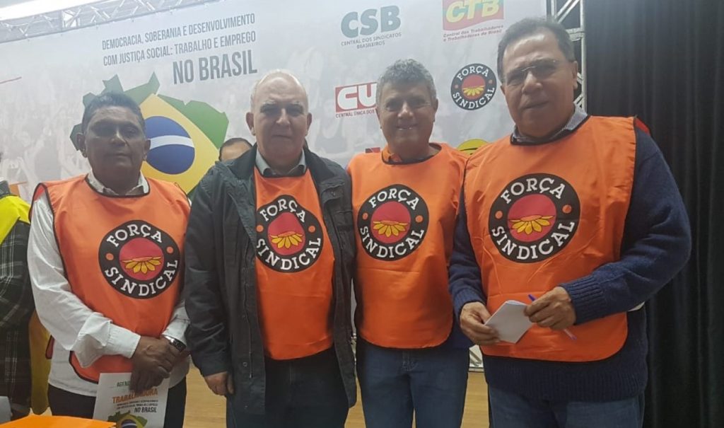 Célio participa de evento que propõe a retomada do crescimento do Brasil