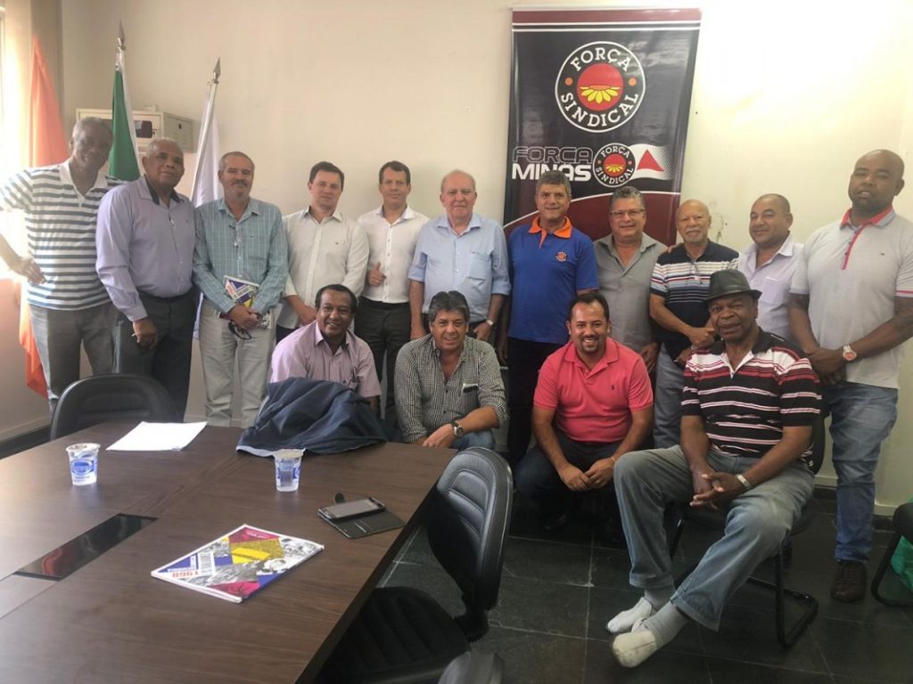 REUNIÃO DISCUTE ESTRATÉGIAS DO MOVIMENTO SINDICAL PARA 2019