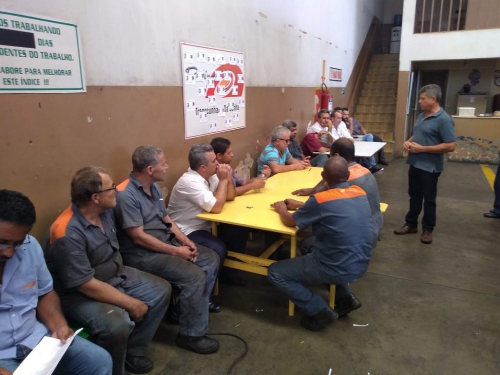 SINDTTRANS realiza assembleia com trabalhadores das empresas Platina/ TransCunha e Da Cunha