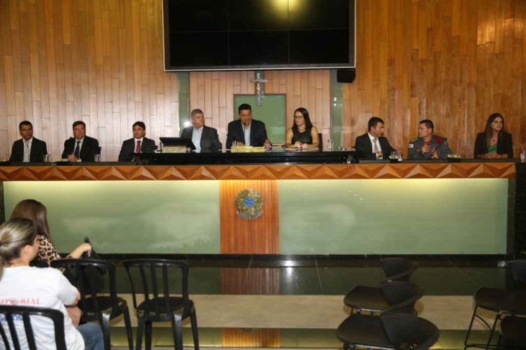 SINDTTRANS REALIZA FÓRUM PARA DISCUTIR REFORMA TRABALHISTA