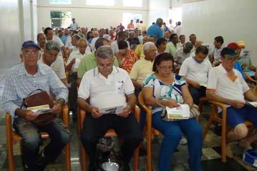 Sindttrans esclarece aposentados e pensionistas sobre revisão de aposentadoria