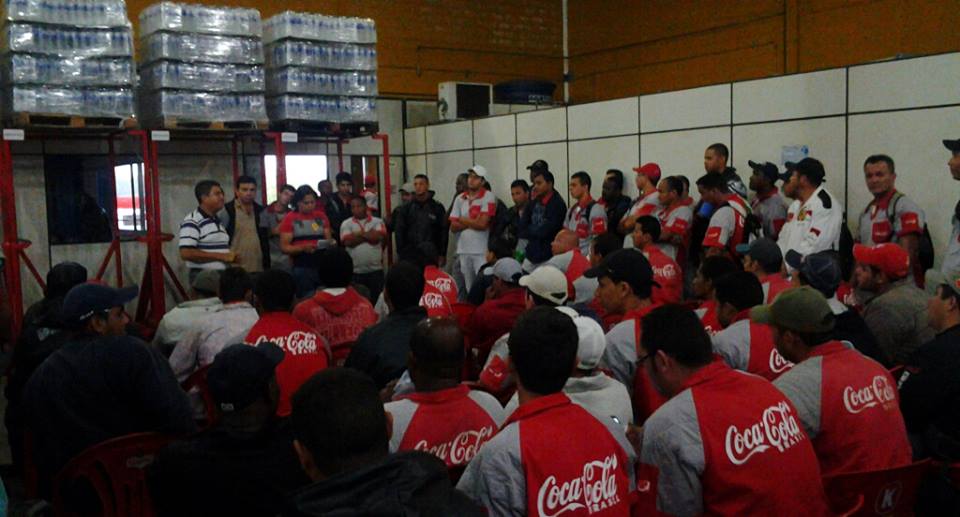 Sindttrans denuncia condições de trabalho na Uberlândia Refrescos (Coca Cola)