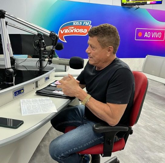 Presidente do SINDTTRANS reforça compromisso com a defesa dos direitos dos trabalhadores em entrevista à Rádio Vitoriosa