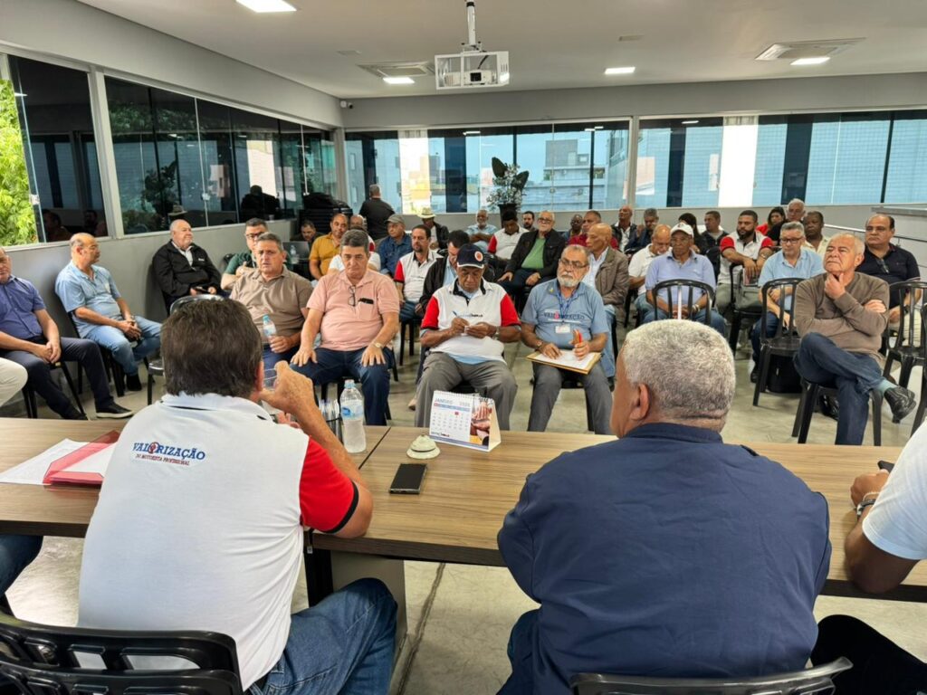 Sindicatos dos rodoviários no estado aprovam pauta unificada da carga